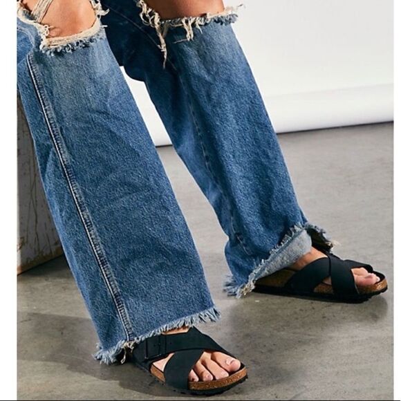 NEW FREE PEOPLE X BIRKENSTOCK SIENA SLIDE NUBUCK SANDALS - Picture 1 of 3